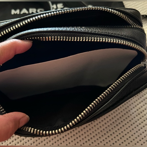 ✨SOLD✨ Marc Jacobs The Moto Shot 21 Black Camera Crossbody Bag Purse Handbag - Picture 7 of 10